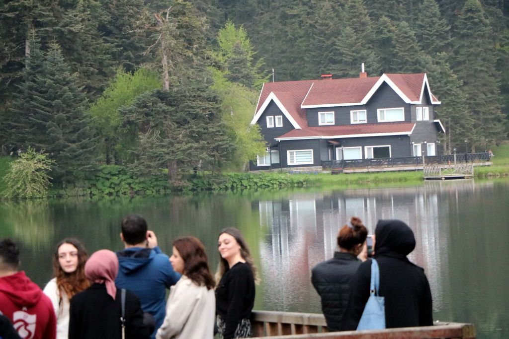 GÖLCÜK HAFTA SONU DOLDU TAŞTI...