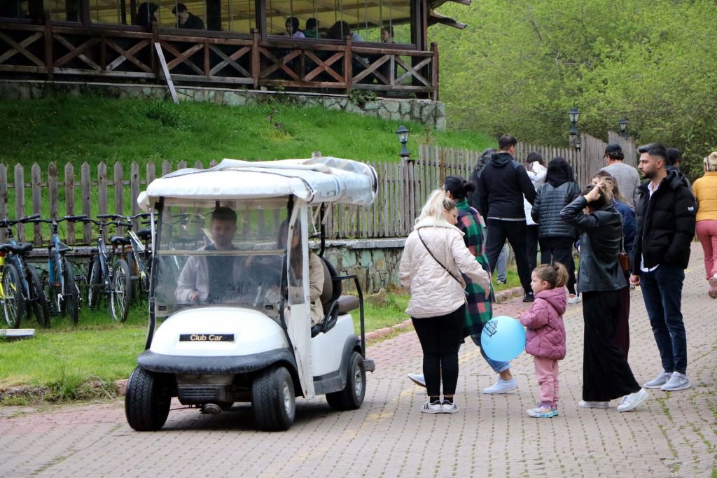 GÖLCÜK HAFTA SONU DOLDU TAŞTI...