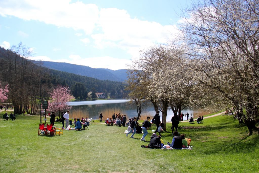 GÖLCÜK'TE BAYRAM YOĞUNLUĞU...