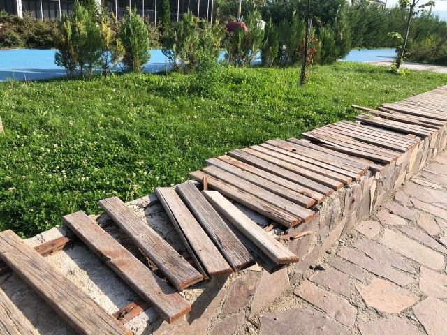 GÜNER'DEN ÖZCAN'A.... "UTANMADAN KONUŞUYOR, İNSANDA BİRAZ UTANMA OLUR""