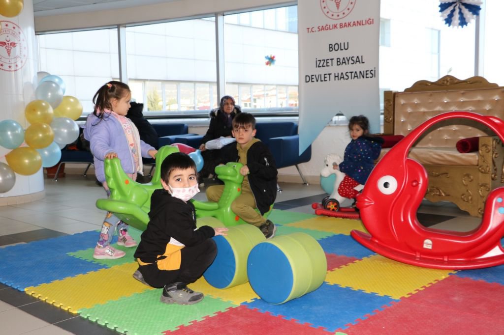 HASTANEDE SÜNNET ŞÖLENİ