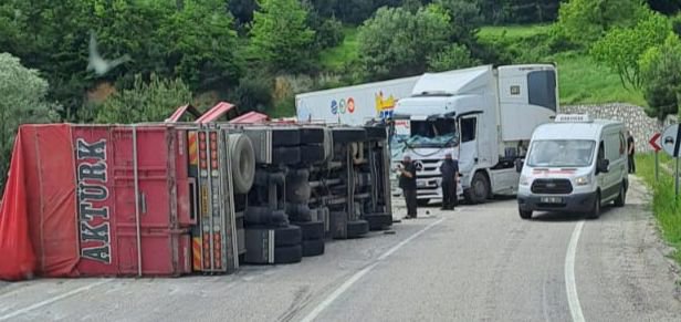 İKİ TIR ÇARPIŞTI, 1 YARALI....