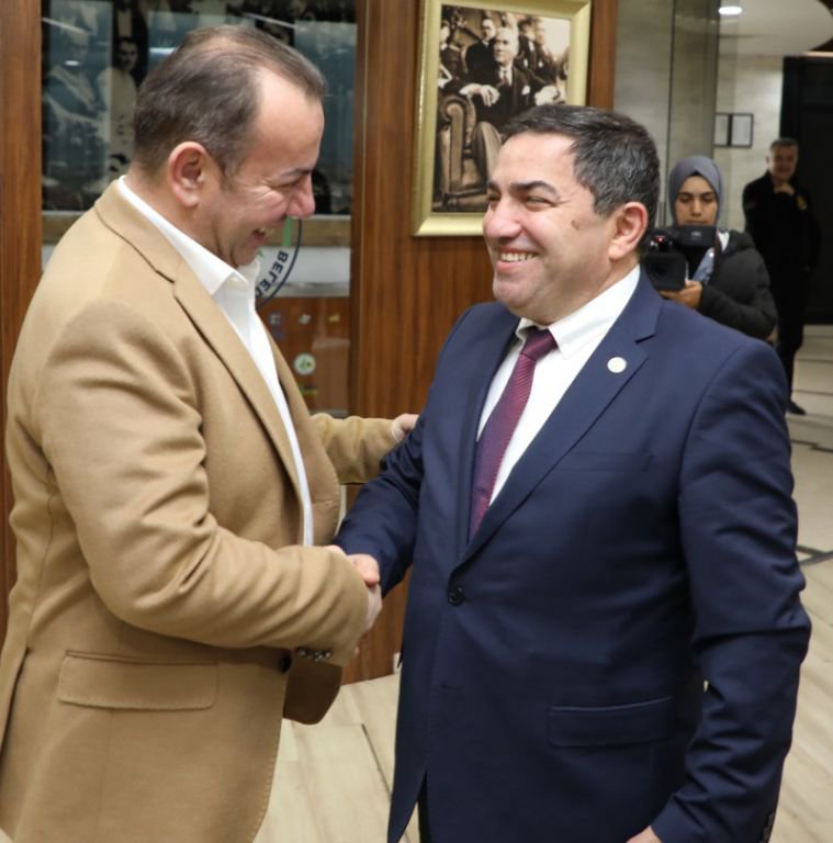 İYİ PARTİ HEYETİ BAŞKAN ÖZCAN'I ZİYARET ETTİ