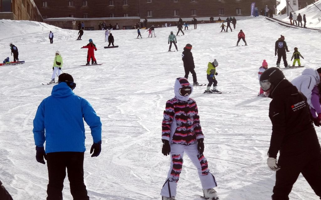 KARTALKAYA'DA YARIYIL TATİLİ YOĞUNLUĞU