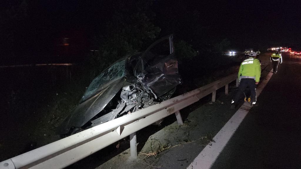 KAZA SONRASINDA FECİ ŞEKİLDE CAN VERDİ