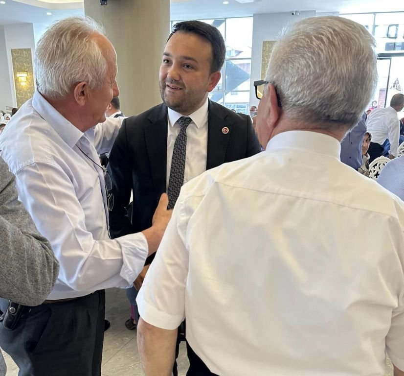 KOLLUDEMİROĞLU AİLESİNİN MUTLU GÜNÜ....