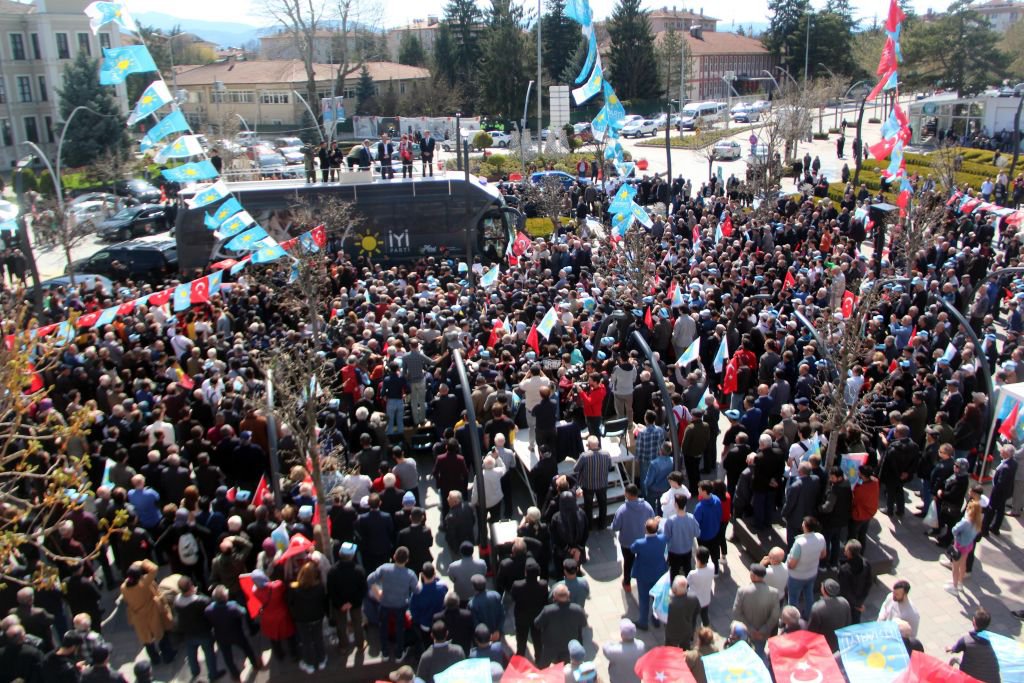 MERAL AKŞENER BOLU'DA HALKA SESLENDİ
