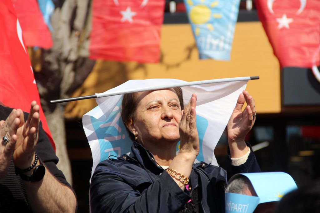 MERAL AKŞENER BOLU'DA HALKA SESLENDİ