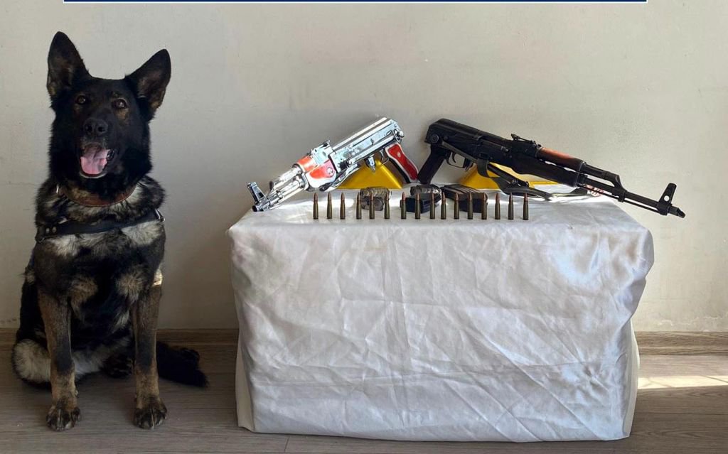 OTOBÜSTE KALAŞNİKOFLA YAKALANDI