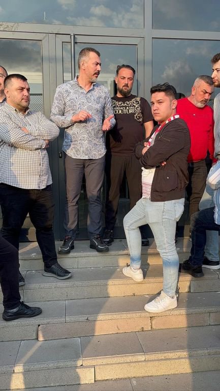 "SAVAŞ BAŞKANLA SAVAŞMAYA DEVAM"