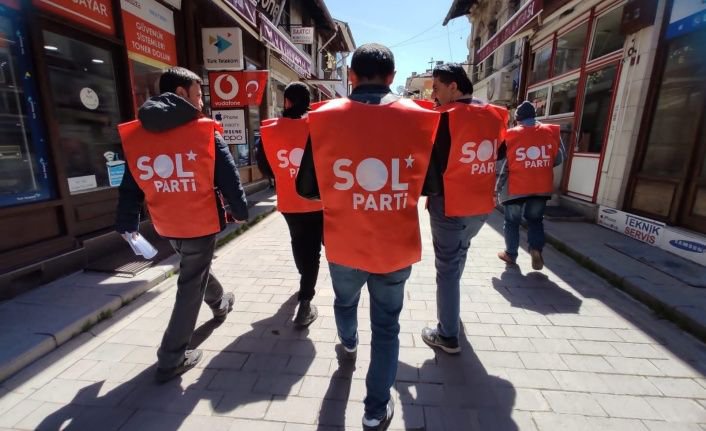 SOL PARTİ MİLLETVEKİLİ ADAYLARI GÖZALTINA ALINDI