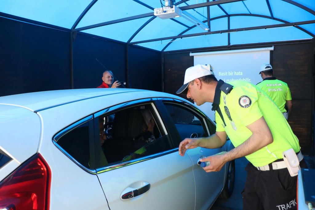 SÜRÜCÜLERE KAZA ANLARI İZLETİLDİ...