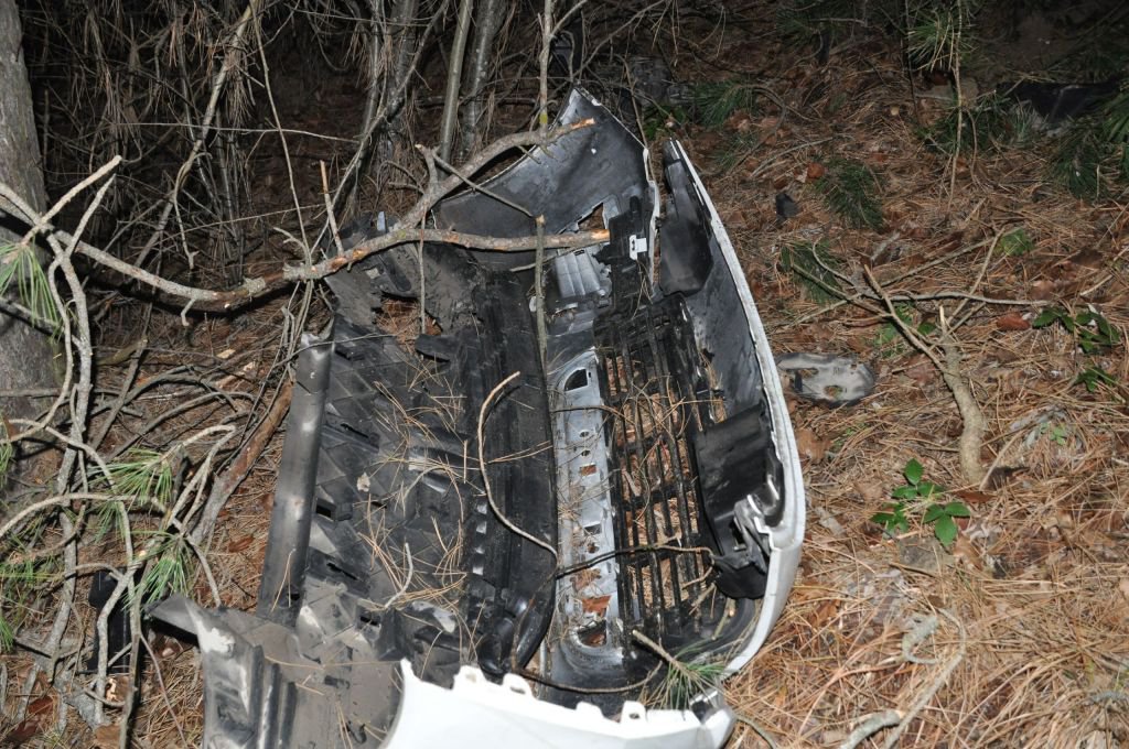 UÇURUMDAN AŞAĞI UÇTU: 2 YARALI