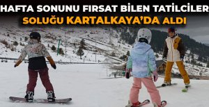 HAFTA SONUNU FIRSAT BİLEN TATİLCİLER SOLUĞU KARTALKAYA'DA ALDI