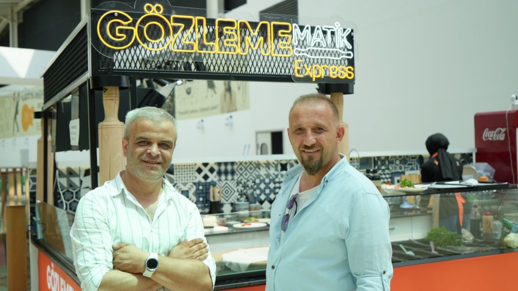 14 BURDA AVM’NİN YENİ GÖZDESİ  ‘GÖZLEMEMATİK’