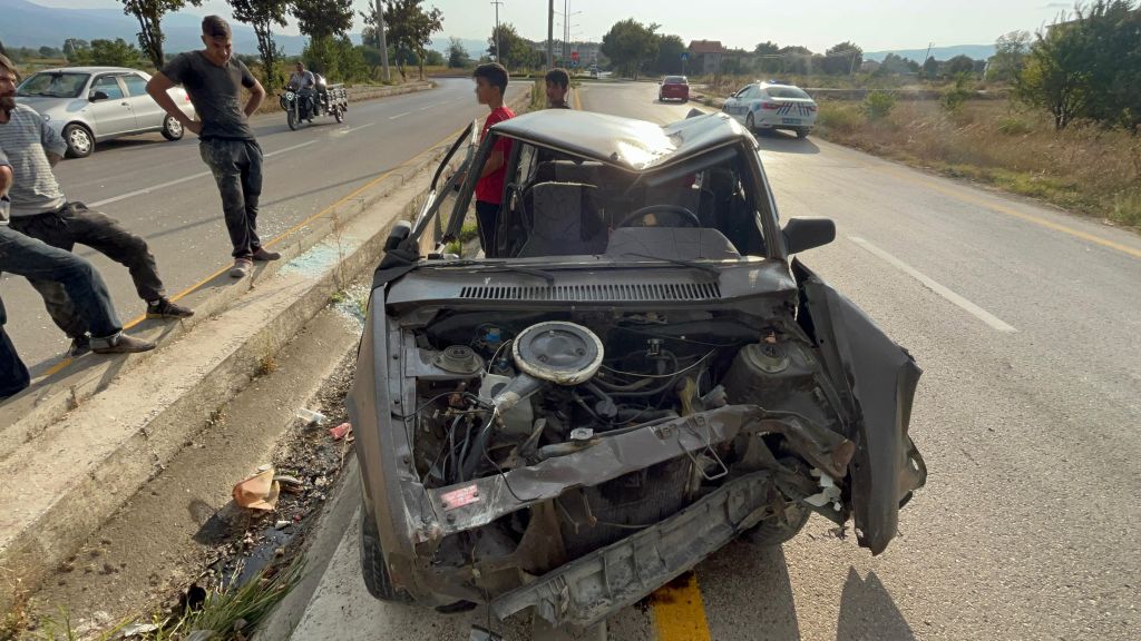 15 YAŞINDAKİ ÇOCUK ORTALIĞI BİRBİRİNE KATTI... TOFAŞ HURDAYA DÖNDÜ