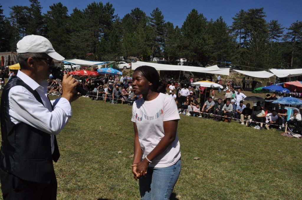 AFRİKA YILDIZI 'NALİA ANDRE' BOLU'DA