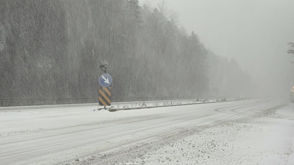 BOLU DAĞI'NDA BEKLENEN KAR YAĞIŞI BAŞLADI
