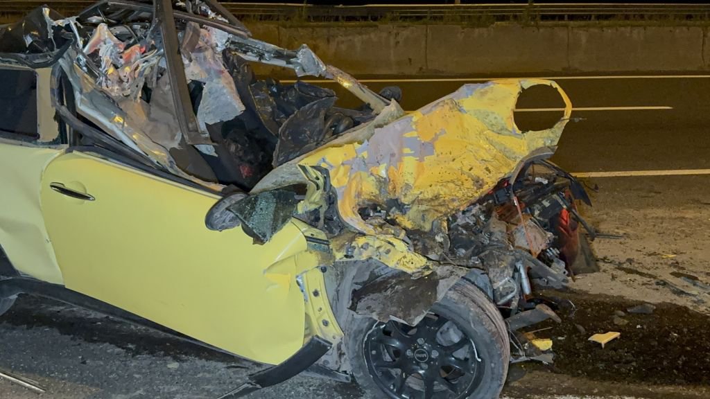 BOLU DAĞI’NDA FECİ KAZA...OTOMOBİL KAMYONA OK GİBİ SAPLANDI... 1 ÖLÜ