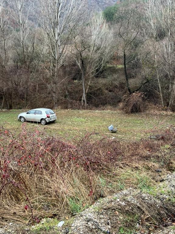BOLU'DA BOŞ ARAZİYE UÇAN ARACIN SÜRÜCÜSÜ YARALANDI...