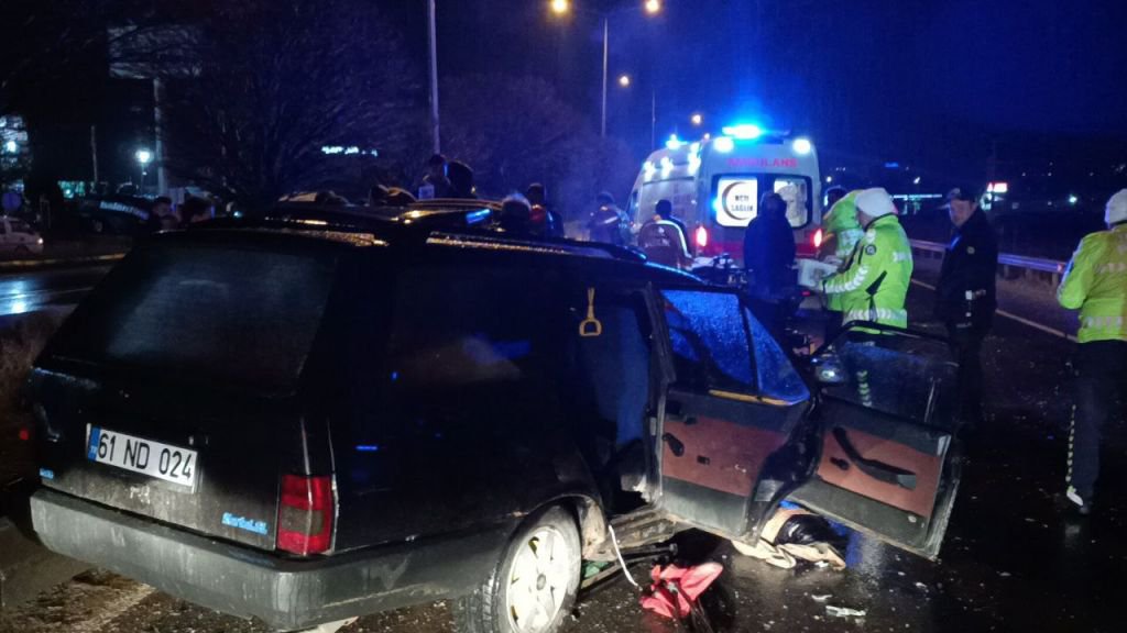 BOLU'DA D-100'DE FECİ KAZA... 6 YARALI... GECENİN SICAK HABERİ