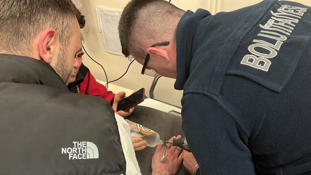 BOLU'DA İTFAİYENİN MÜDAHALESİ KANGREN OLMAKTAN KURTARDI