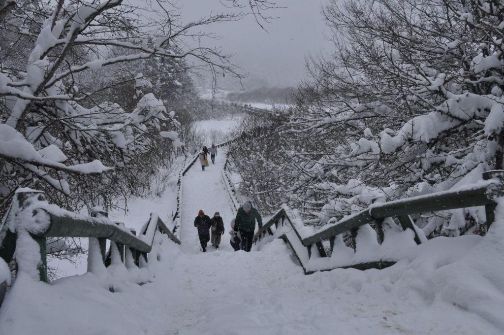 BOLU'NUN DOĞA HARİKASINI GÖRMEK İSTEDİLER: TRAFİK KİLİTLENDİ