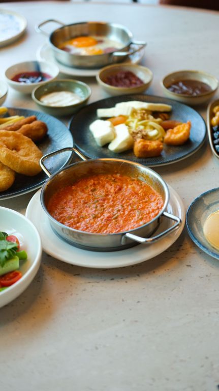 BOST MARKASI YENİ YÜZÜYLE MÜŞTERİLERİNİN HİZMETİNDE