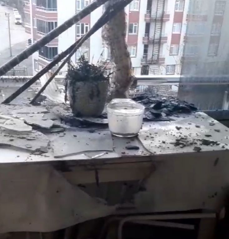 DOĞALGAZ KOMBİSİ YANGIN ÇIKARDI: 3 KİŞİ DUMANDAN ETKİLENDİ