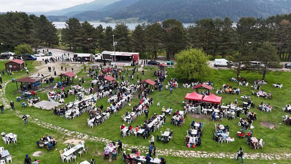 EĞİTİMCİLERDEN DEV BAHAR FESTİVALİ