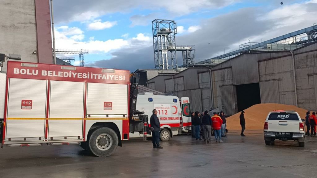 FECİ İŞ KAZASI: TONLARCA MISIRIN ALTINDA KALAN İŞÇİ ÖLDÜ