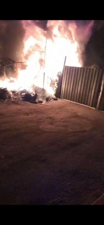 GECE SAATLERİNDE KORKUTAN YANGIN