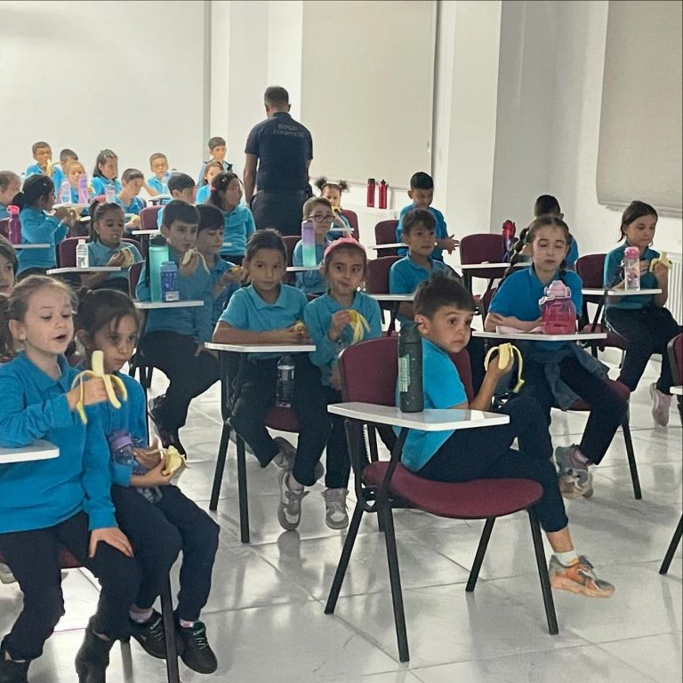 İTFAİYECİLERDEN ÖRNEK DAVRANIŞ