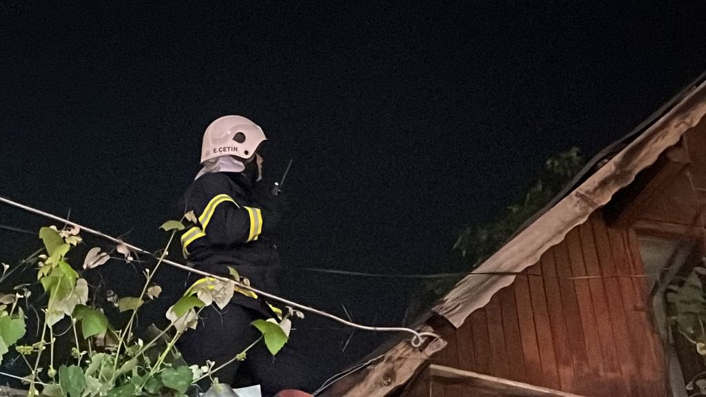 İTFAİYENİN ERKEN MÜDAHALESİ FACİAYI ÖNLEDİ