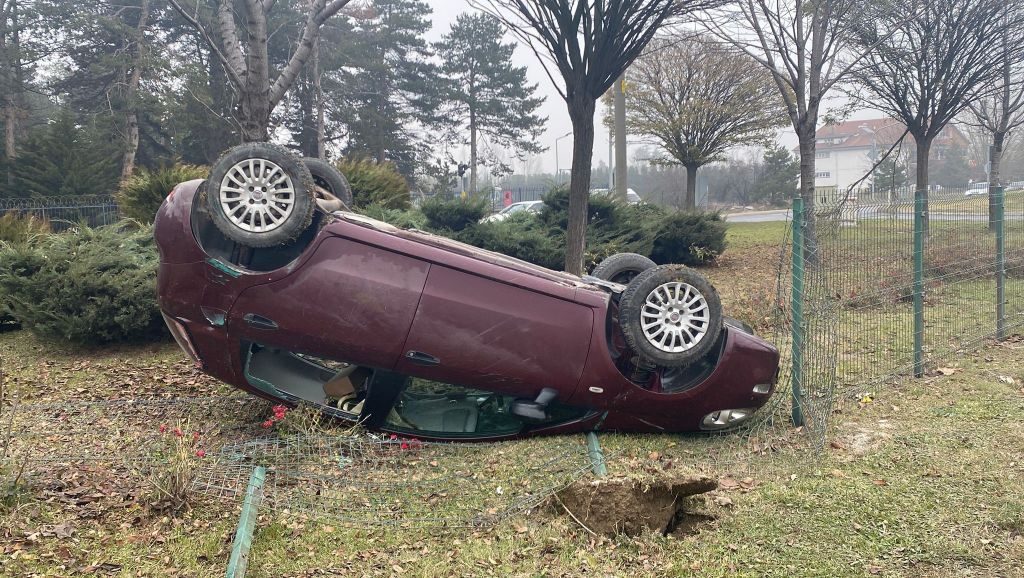 OTOMOBİL TAKLA  ATTI: BURUNLARI  BİLE  KANAMADI