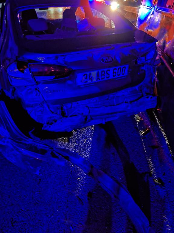 OTOYOLDA ZİNCİRLEME KAZA: 2 YARALI