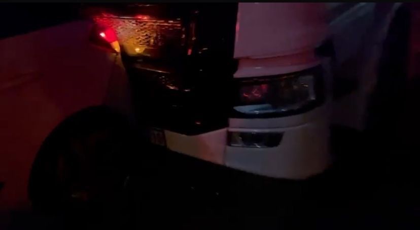 TEK ŞERİTTE ZİNCİRLEME KAZA... TAM 6 SAAT TRAFİK KİTLENDİ...