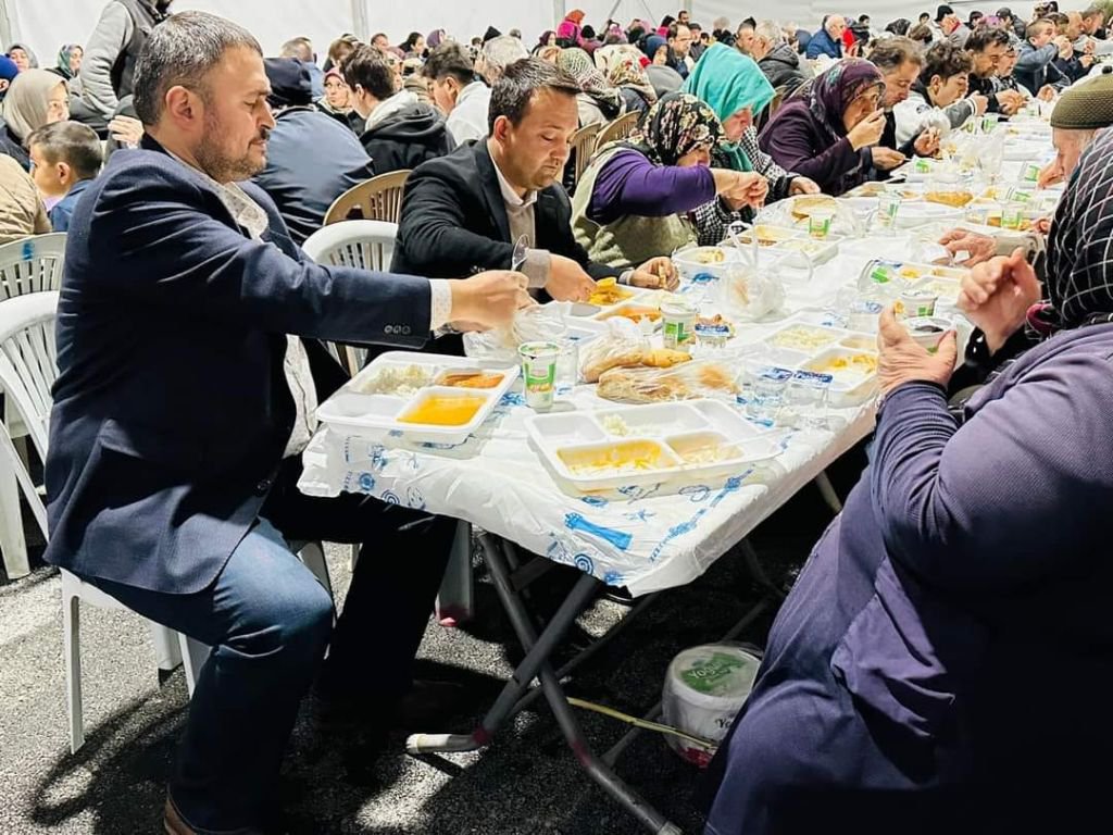 ÜLKÜCÜLER ZAFERE KİLİTLENDİ