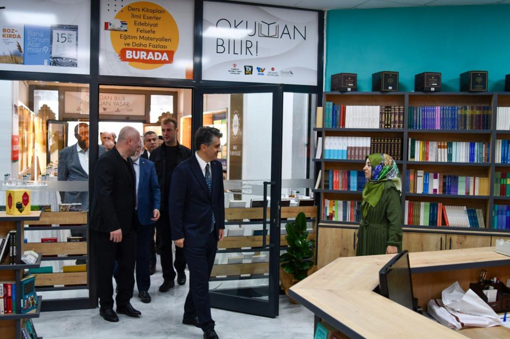 YILTAŞ VAKFI TARAFINDAN YAPTIRILAN DİYANET VAKFI KİTABEVİ AÇILDI