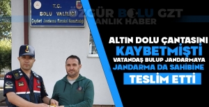 ALTIN DOLU ÇANTASINI KAYBETMİŞTİ: VATANDAŞ JANDARMAYA JANDARMA DA SAHİBİNE TESLİM ETTİ