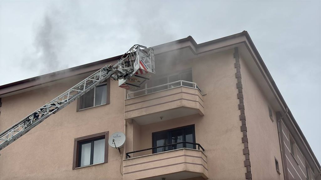 BOLU'DA BULAŞIK MAKİNESİ YANGIN ÇIKARTTI...