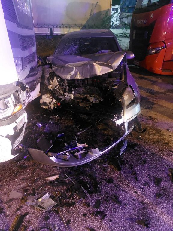 BOLU'DA KORKUNÇ KAZA.. 4 GENÇ ÖLÜMDEN DÖNDÜ....