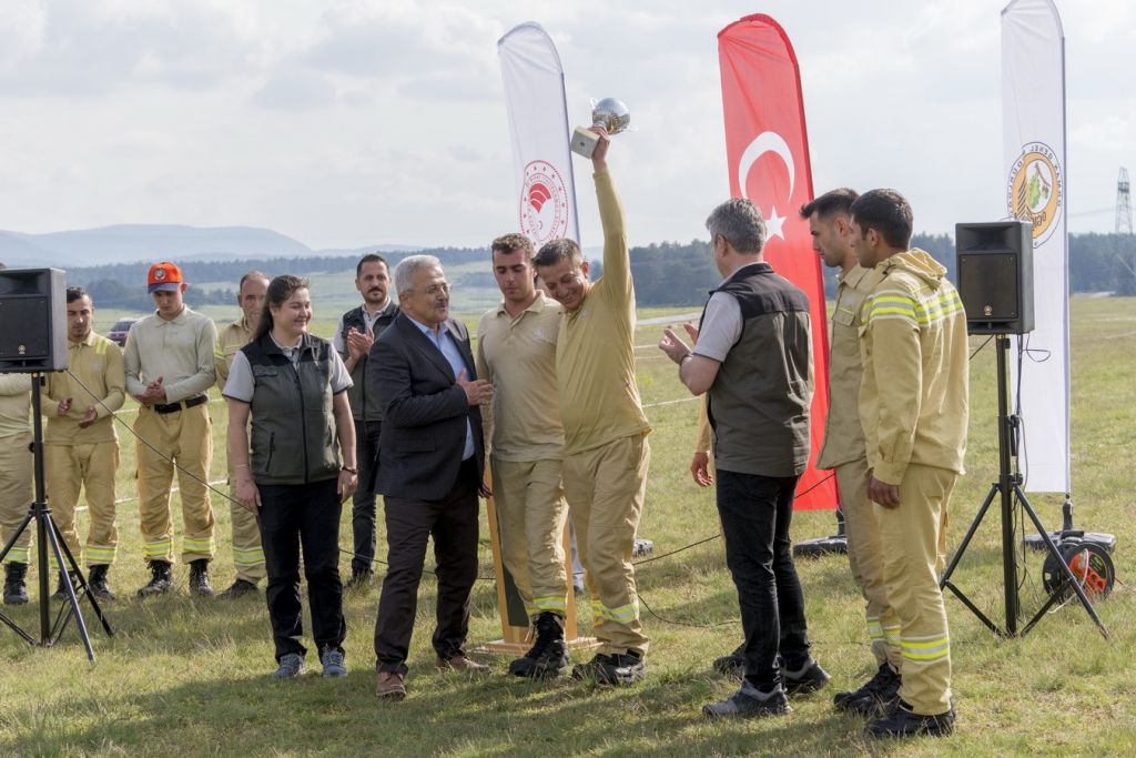 BOLU'DA YANGIN SÖNDÜRME YARIŞI... İŞTE BİRİNCİ GELEN İLÇE