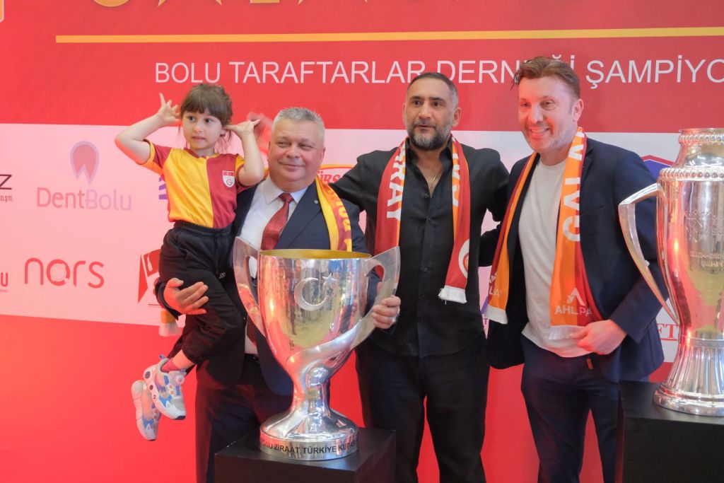 BOLULU GALATASARAYLILAR MUHTEŞEM GECEDE BİR ARAYA GELDİ