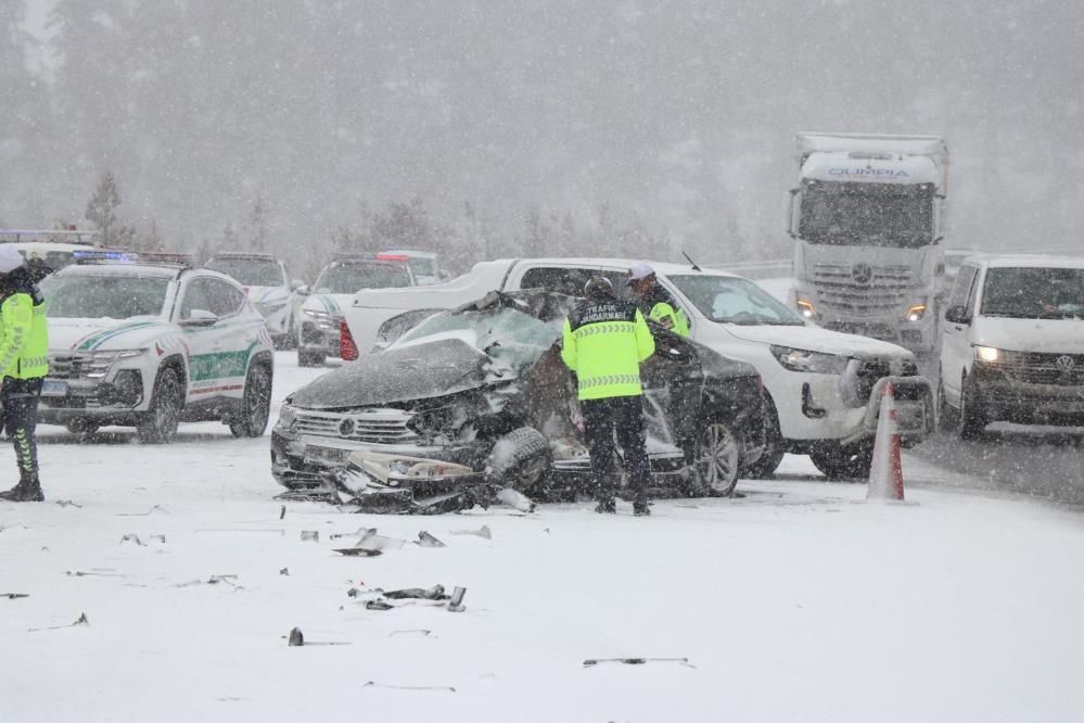 FECİ KAZADA 2 KİŞİ HAYATINI KAYBETTİ.