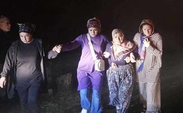 KÖY ALEV ALEV YANIYORDU. 12 YAPI KÜL OLDU…