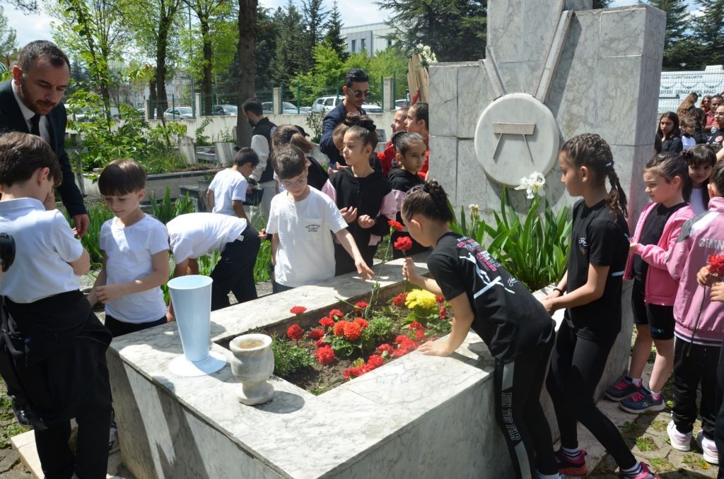 MURAT CANBAŞ’A DUALARLA ANILDI…