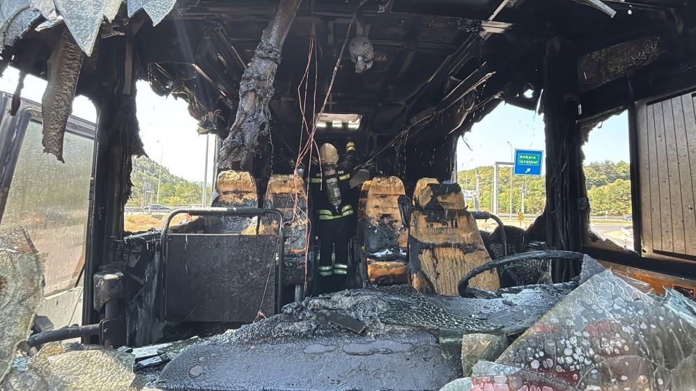 MİDİBÜS ALEV ALEV YANDI