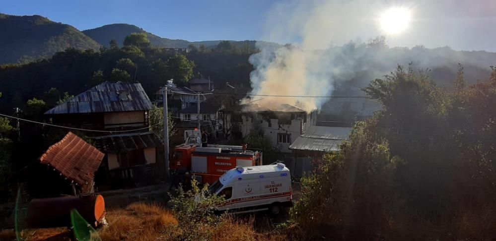 KARI KOCA FECİ YANGINDA HAYATINI KAYBETTİ...