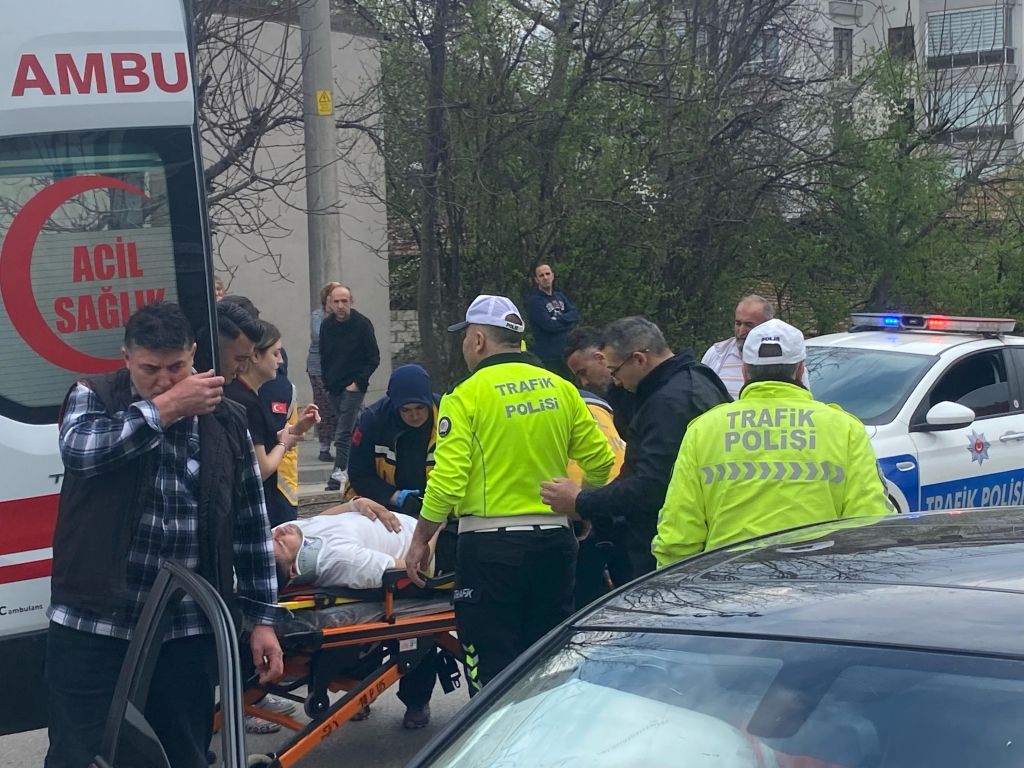 YAYA GEÇİDİNDE DURAN ARACA ARKADAN ÇARPTI, ÖLÜMDEN DÖNDÜ